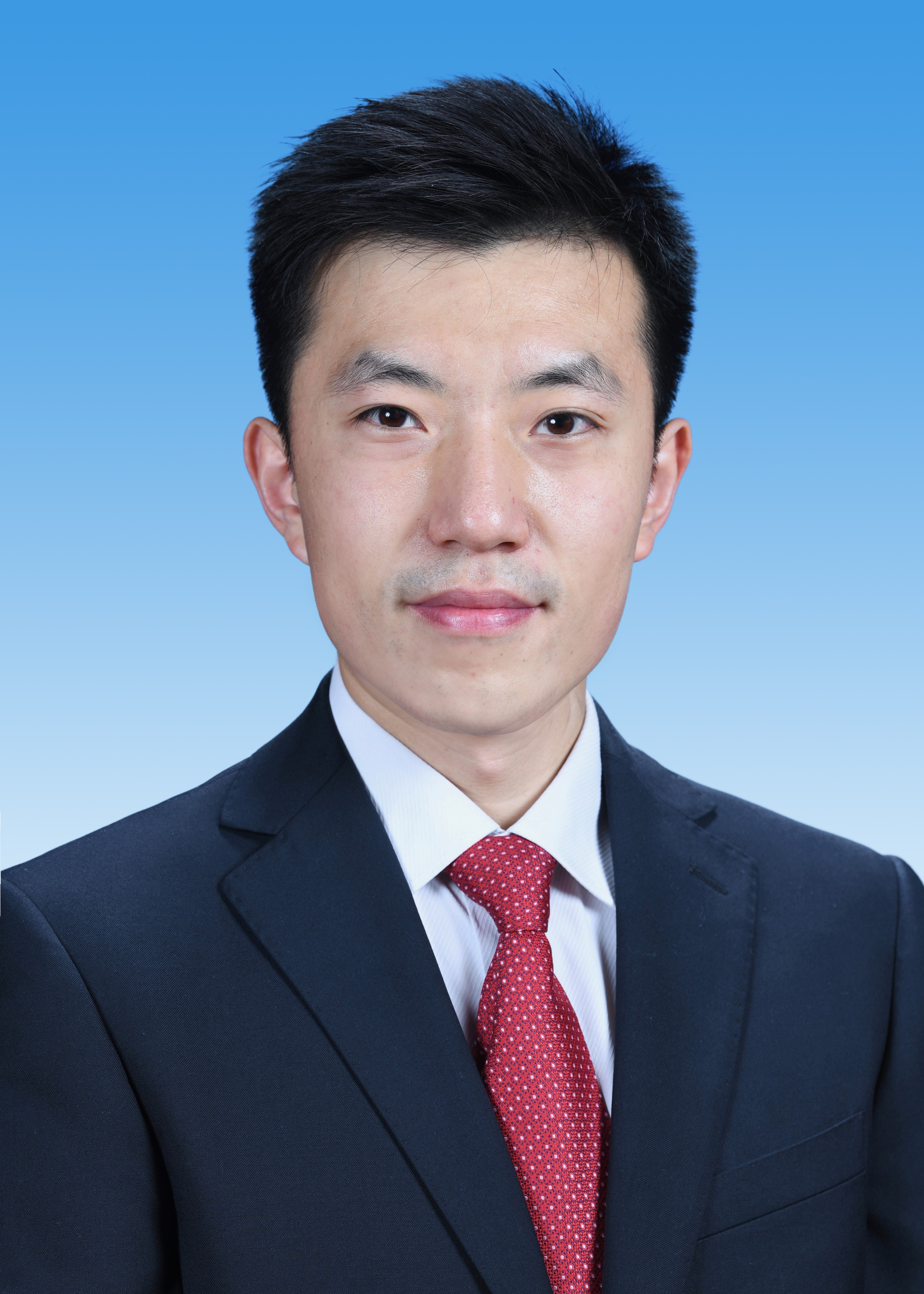 副书记、副县长：于川